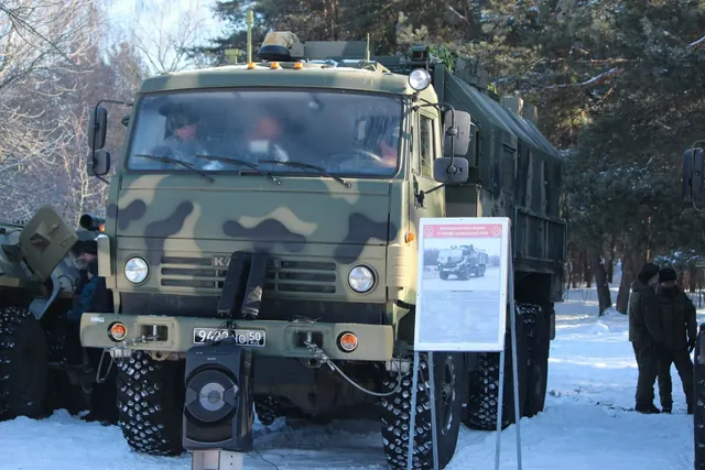 Праздник ко Дню защитника Отечества и открытая тренировка в Сормовском парке