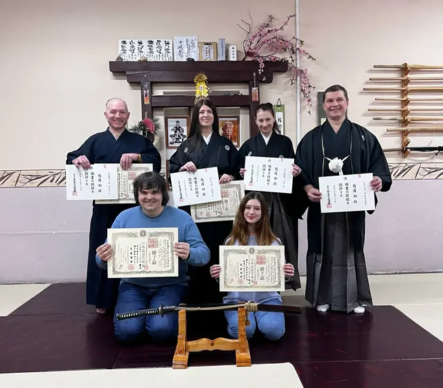 Вручение сертификатов по иайдо (World MJER Iaido Federation)