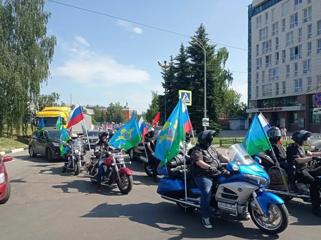 Авто-мотопробег к 25-летию броска десантников на Приштину