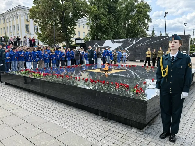 Закладка капсулы времени у Нижегородского кремля (День памяти и скорби)
